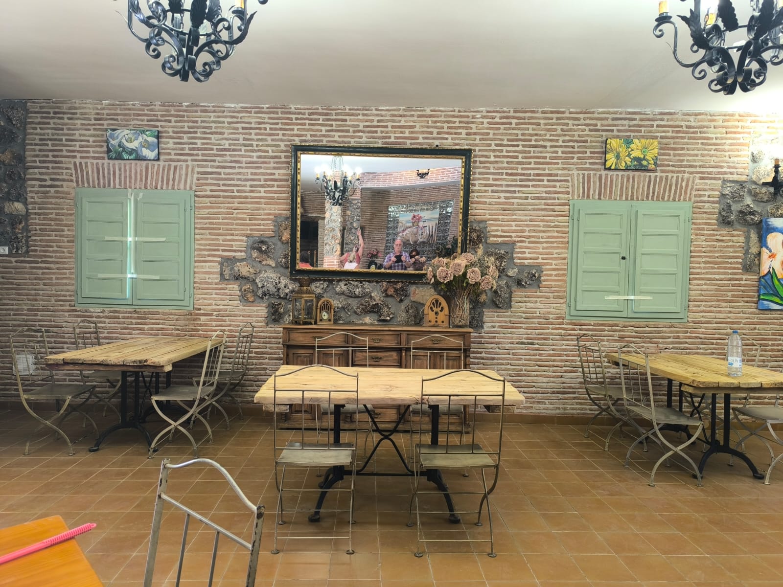 Bar y Terraza - Salón con encanto